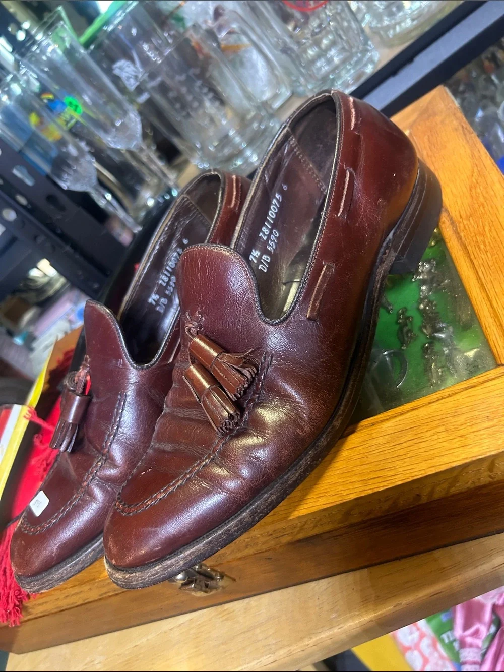 Bostonian toe versatile